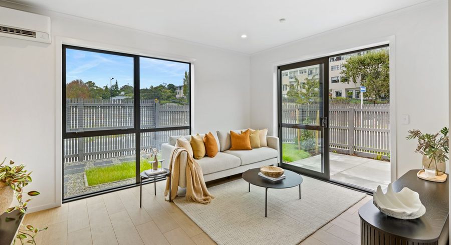  at 13 Wakaturia Way, Glenfield, North Shore City, Auckland