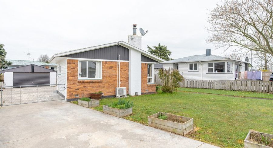  at 77 Collins Road, Melville, Hamilton