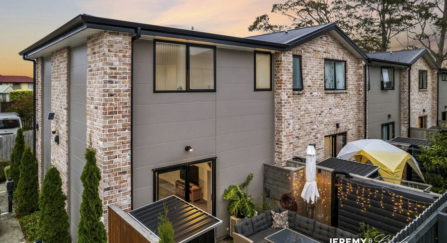  at 3/83 Vodanovich Road, Te Atatu South, Auckland