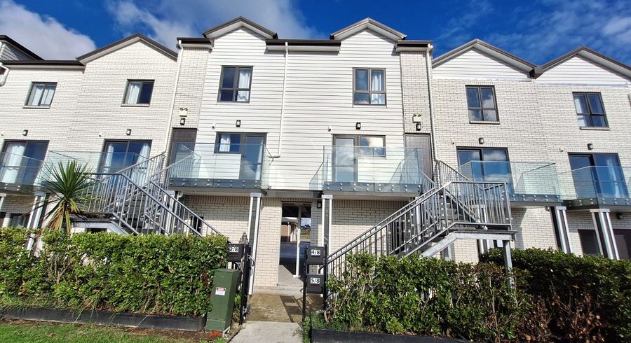  at 8 Kerrs Road, Wiri, Manukau City, Auckland
