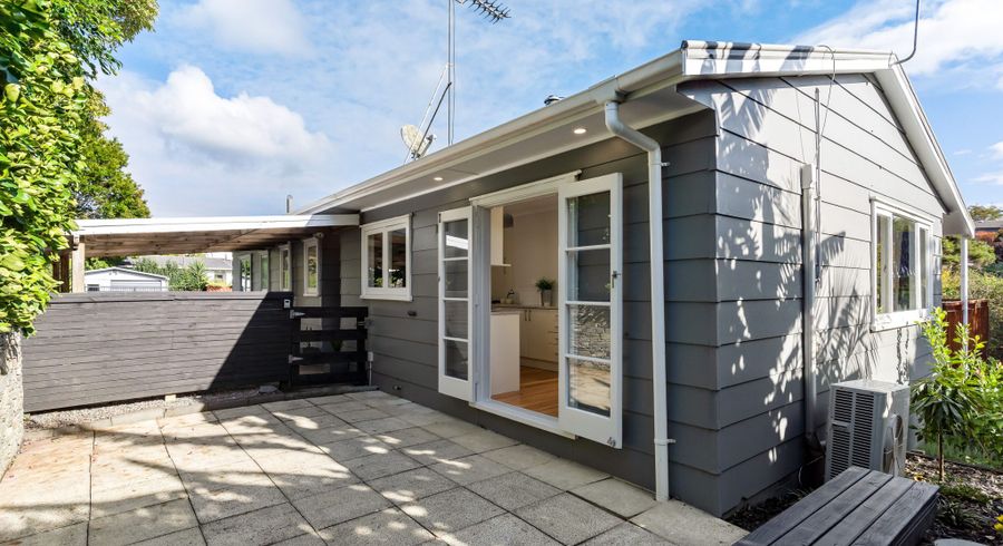  at 9 Hellyers Street, Birkdale, North Shore City, Auckland
