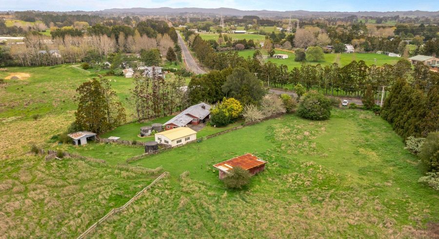  at 276 Boord Crescent, Kumeu, Rodney, Auckland