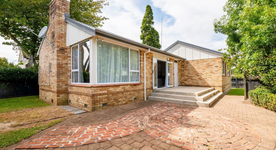  at 76 Nixon Street, Hamilton East, Hamilton