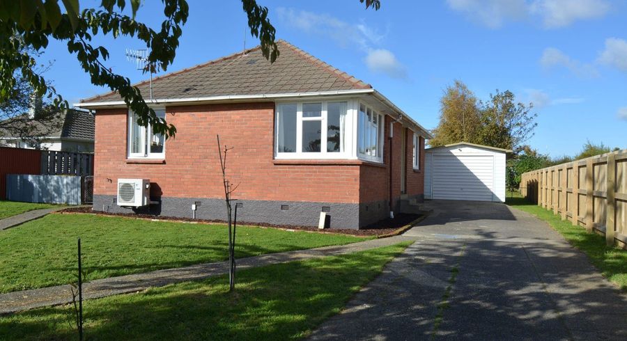  at 33 Lithgow Place East, Glengarry, Invercargill