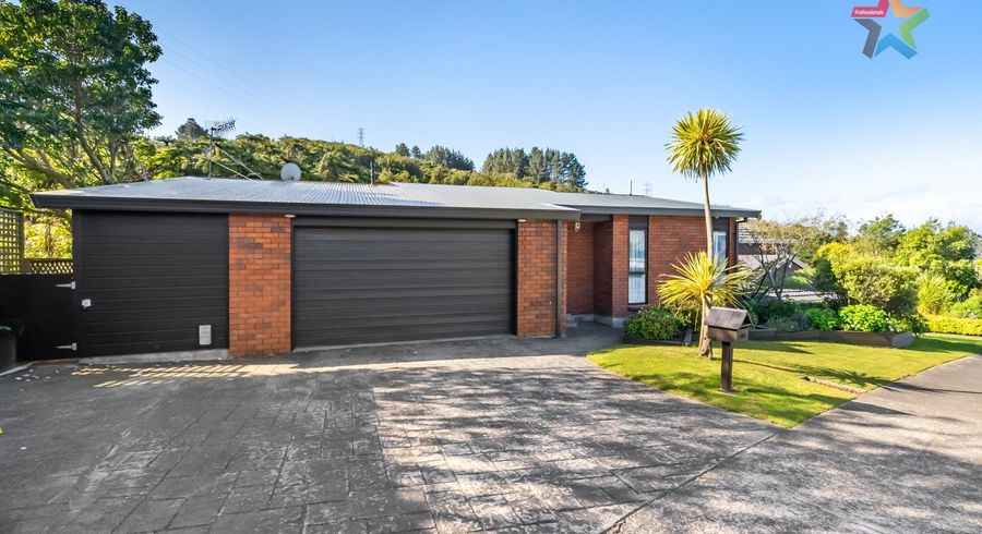  at 138 Tirohanga Road, Tirohanga, Lower Hutt