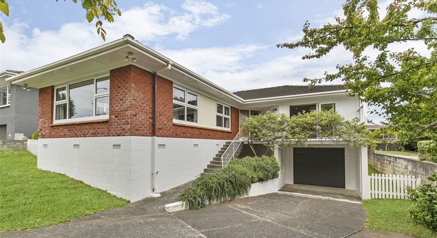  at 27 Gills Road, Bucklands Beach, Manukau City, Auckland