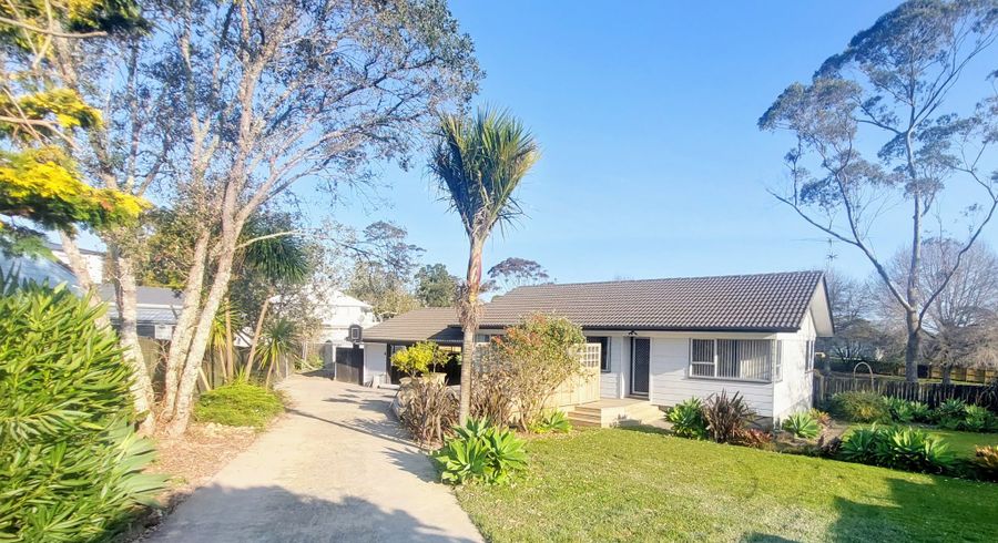  at 10 Truscott Place, West Harbour, Auckland