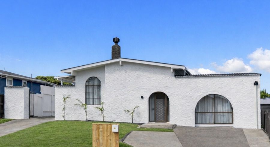  at 15 Gainsborough Street, Manurewa, Manukau City, Auckland