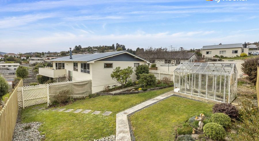 at 105 Barr Street, Kenmure, Dunedin