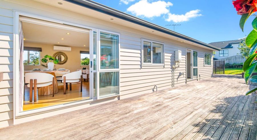  at 64 Travis View Drive, Fairview Heights, Auckland