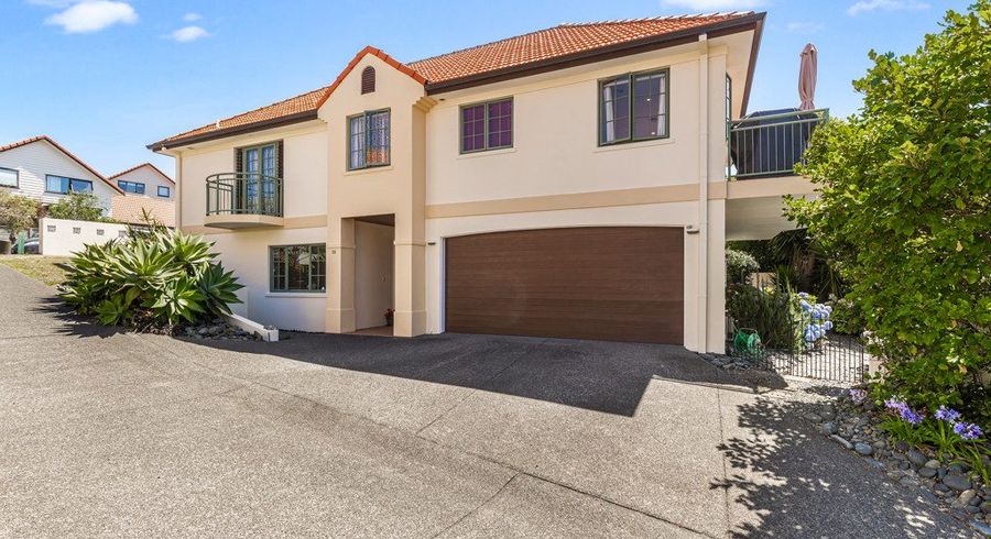  at 30 Parkwood Crescent, Gulf Harbour, Whangaparaoa