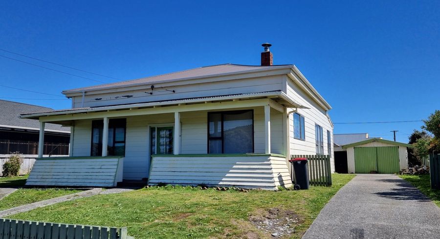  at 18 Reid Street, Blaketown, Greymouth