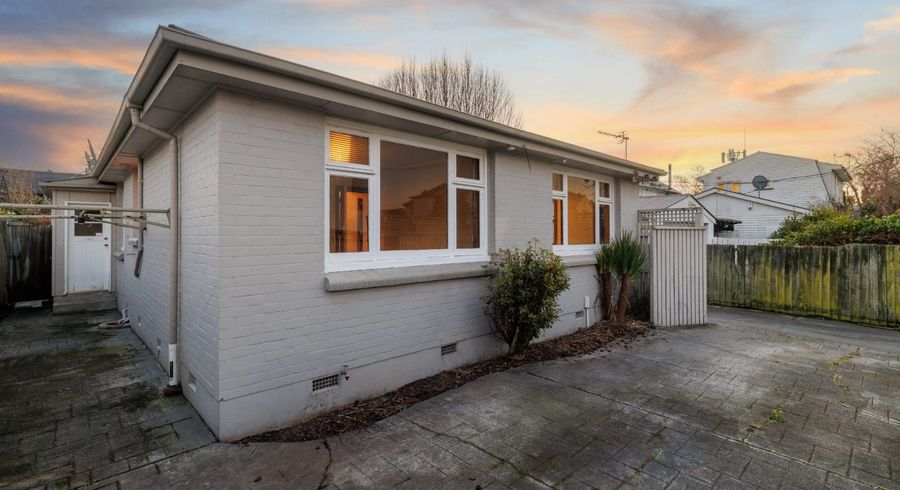  at 1/27 Devonport Lane, Merivale, Christchurch City, Canterbury