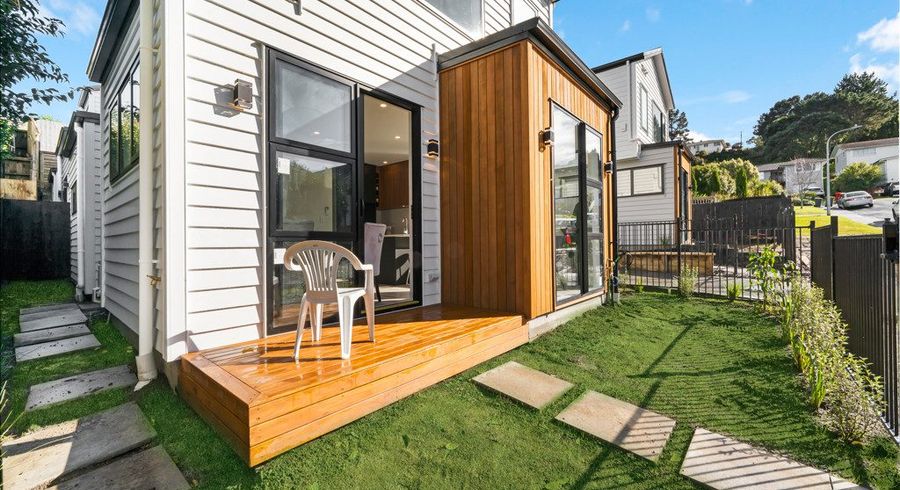 at 32 Sequoia Place, Sunnynook, North Shore City, Auckland