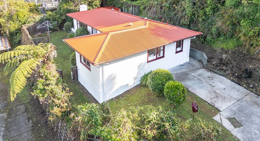  at 23 Governor Road, Northland, Wellington, Wellington