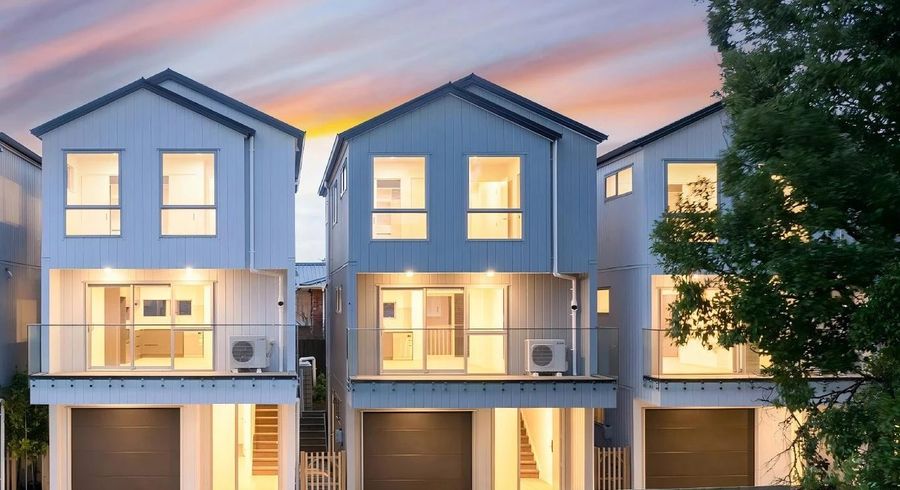  at 26E Trojan Crescent, New Lynn, Waitakere City, Auckland