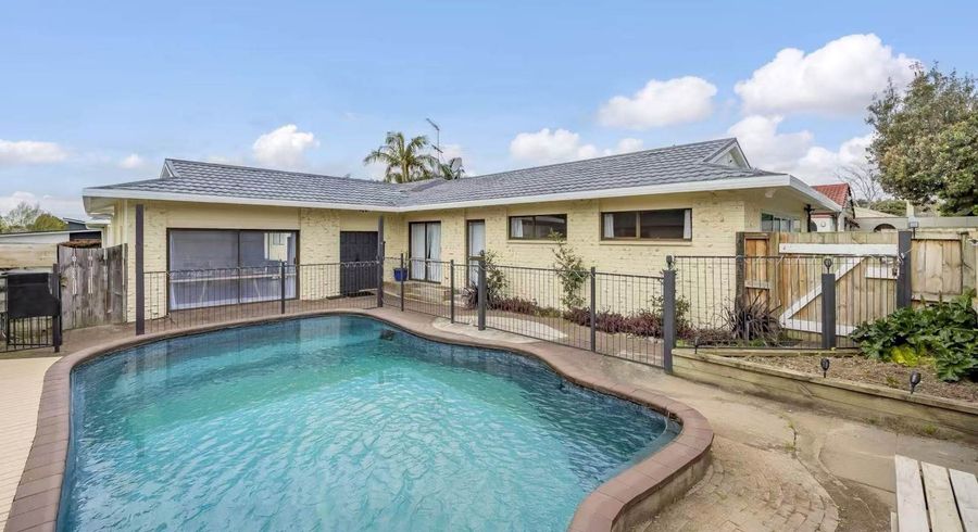  at 5 Rushgreen Avenue, Pahurehure, Papakura, Auckland