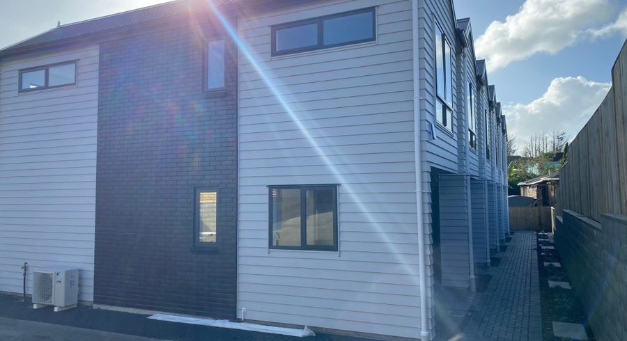  at 4/2 Ayr Road, Pakuranga, Auckland