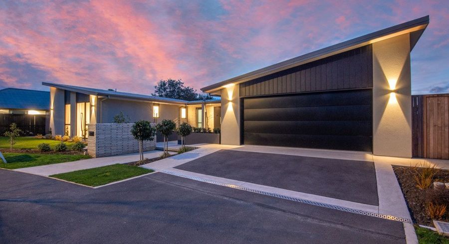  at 11B Highland Park Drive, Highland Park, Auckland