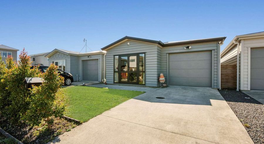  at 4 Tribute Loop, Takanini, Papakura, Auckland