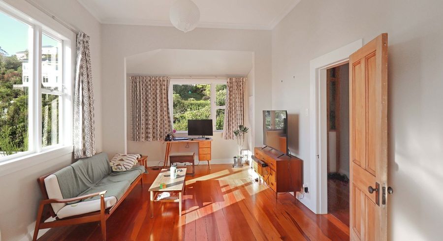  at 24 Lincoln Street, Brooklyn, Wellington, Wellington
