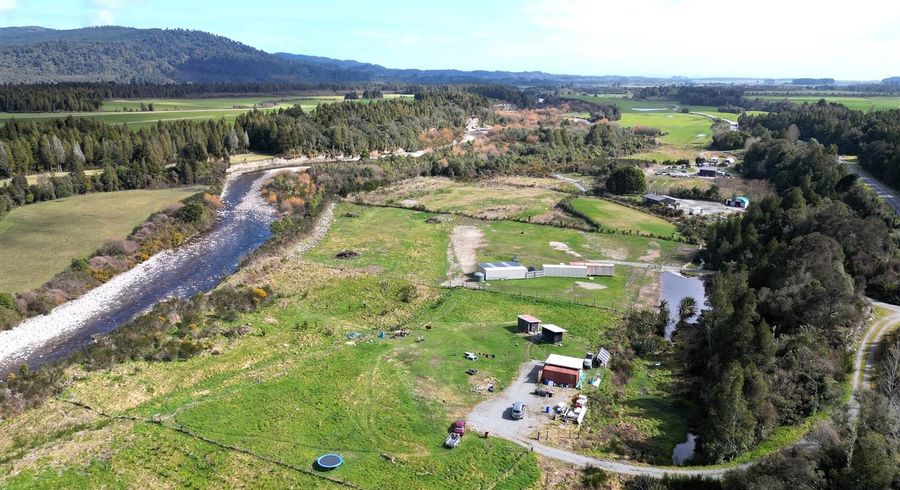  at 896B Old Christchurch Road, Awatuna