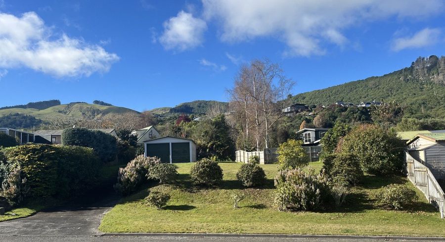  at 3 Angela Place, Kinloch