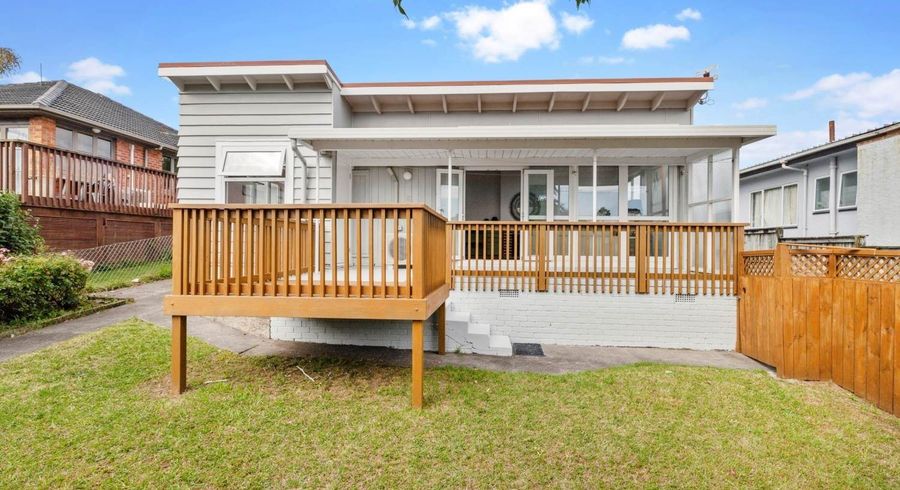  at 575 Hillsborough Road, Mount Roskill, Auckland City, Auckland