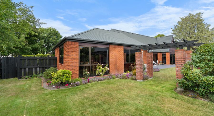  at 14 Brockhall Lane, Avonhead, Christchurch