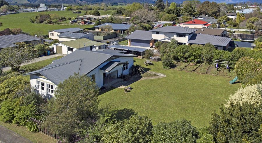  at 176 Commercial Street, Takaka