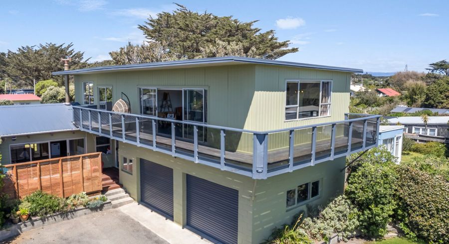  at 20 Kent Avenue, Waitarere Beach, Horowhenua, Manawatu / Whanganui