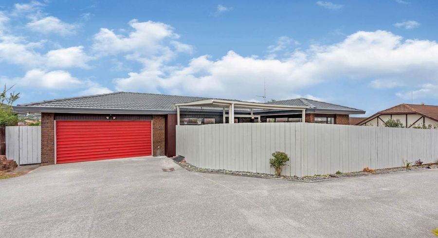  at 1/16 Parramatta Place, Botany Downs, Manukau City, Auckland