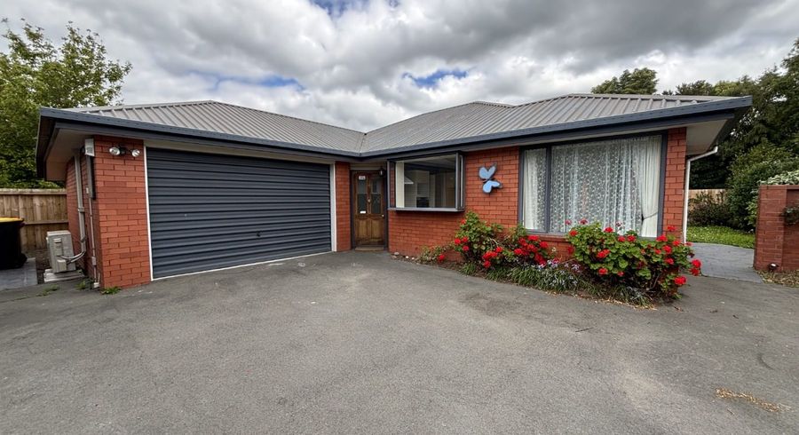  at 2/137 Harewood Road, Papanui, Christchurch