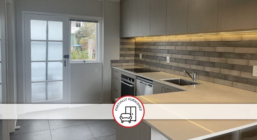  at 2/10 Matiere Road, Onehunga, Auckland