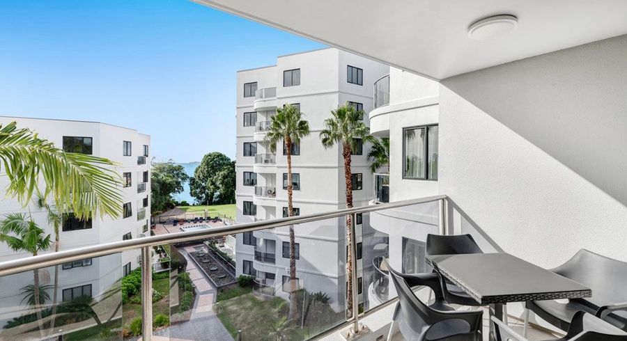  at 3A/171 Hurstmere Road, Takapuna, North Shore City, Auckland