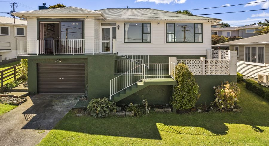  at 22 Cotswold Crescent, Newlands, Wellington, Wellington