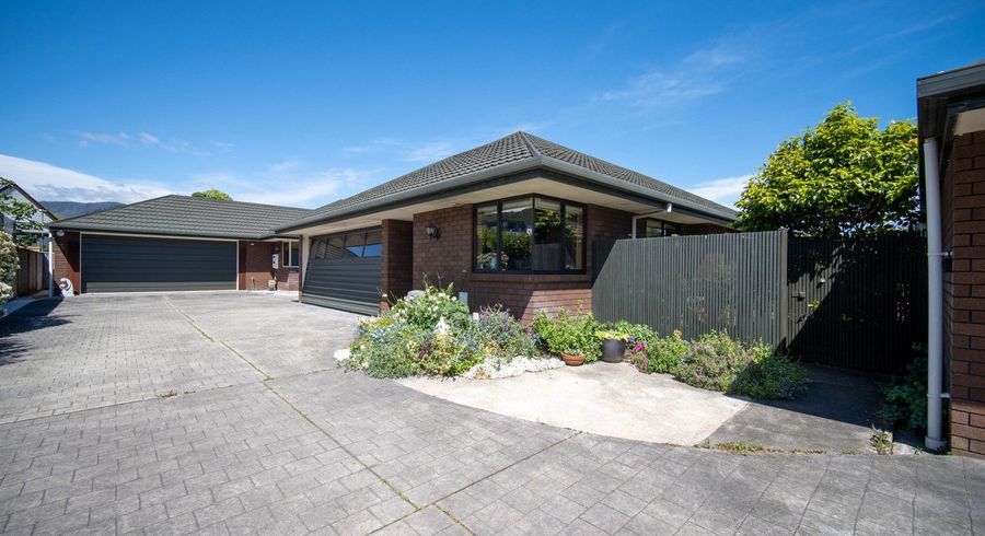  at 2/90A Halifax Street East, The Wood, Nelson