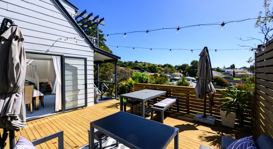  at 3 Lindaver Grove, Merrilands, New Plymouth, Taranaki