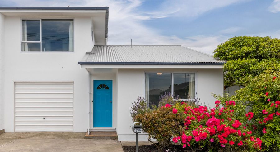  at 2/106 Beresford Street, New Brighton, Christchurch