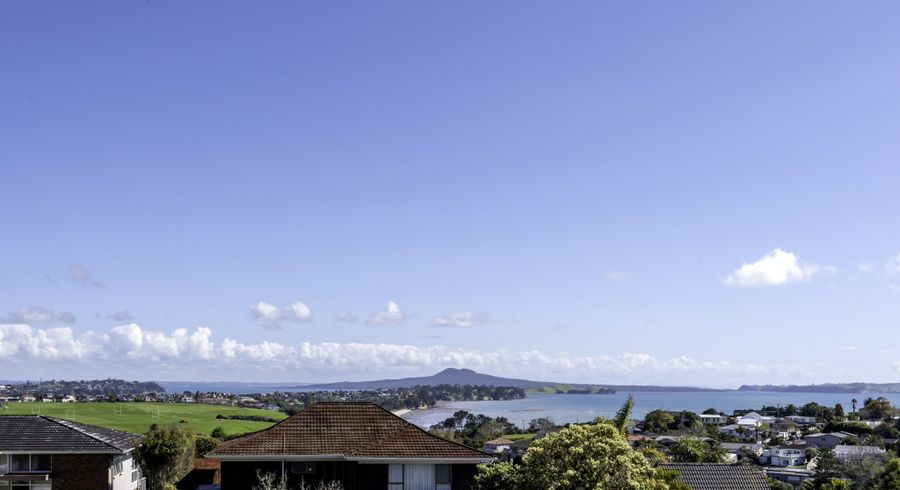  at 12 Copperfield Terrace, Mellons Bay, Manukau City, Auckland