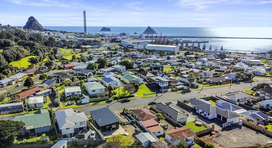  at 2/47 South Road, Blagdon, New Plymouth