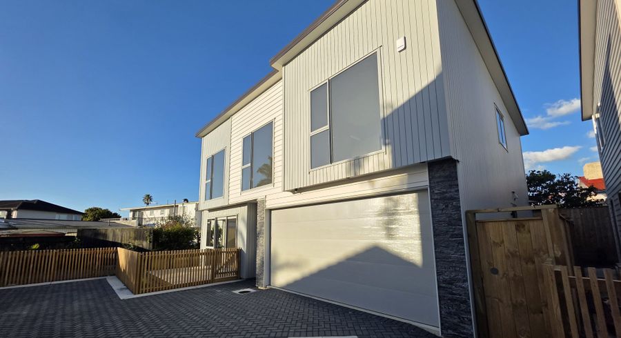  at 37C Sorrel Crescent, Bucklands Beach, Manukau City, Auckland