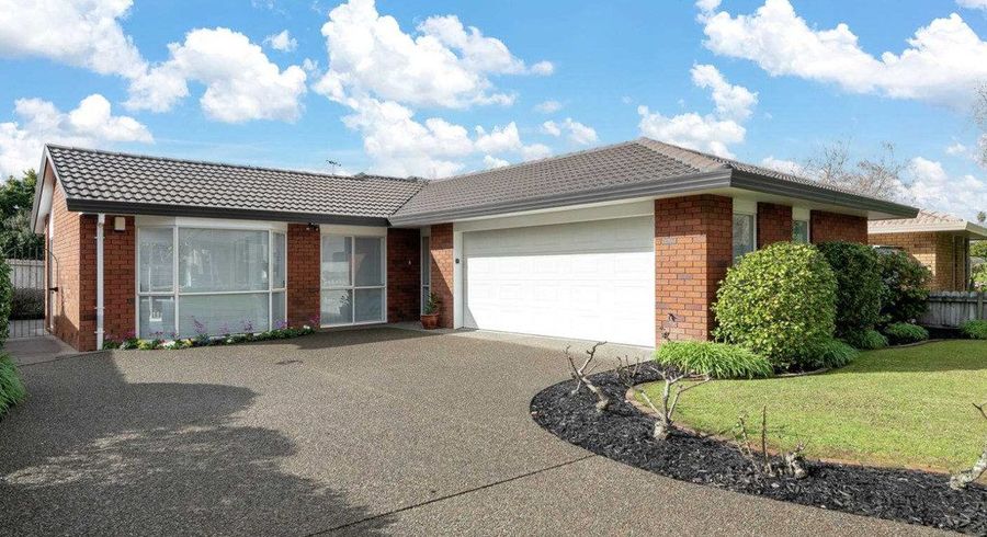  at 2/23 Tarnica Road, Northpark, Manukau City, Auckland