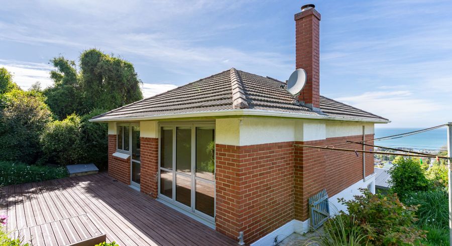  at 30 Seaview Terrace, Kew, Dunedin