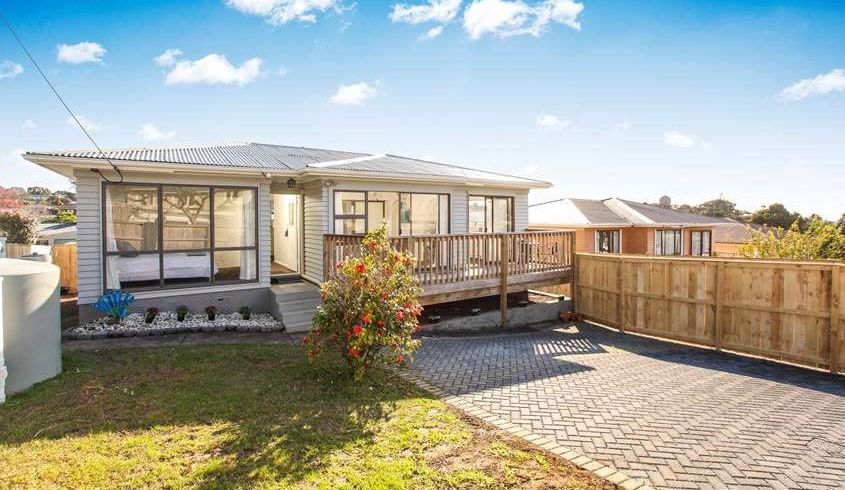  at 16 Blease Street, New Lynn, Auckland