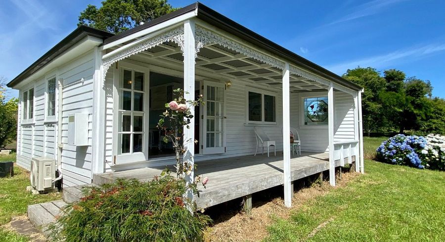  at 576 Crawford Road, Tauranga