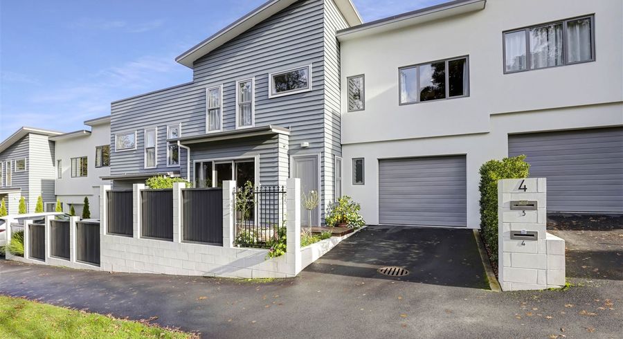  at 4/4 Tisdall Street, Hamilton Central, Hamilton