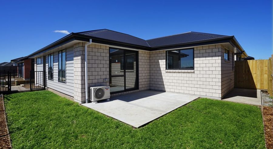  at 1/223 Baverstock Road, Grandview Heights, Hamilton