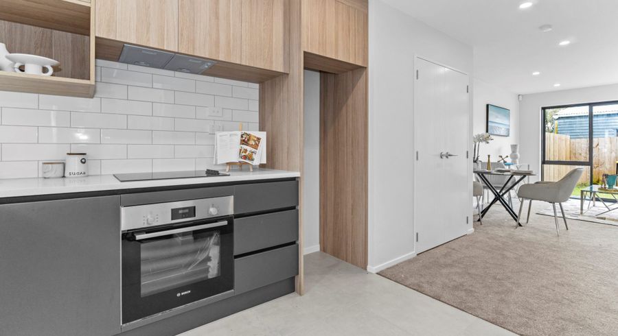  at 9/267 Great North Road, Henderson, Waitakere City, Auckland