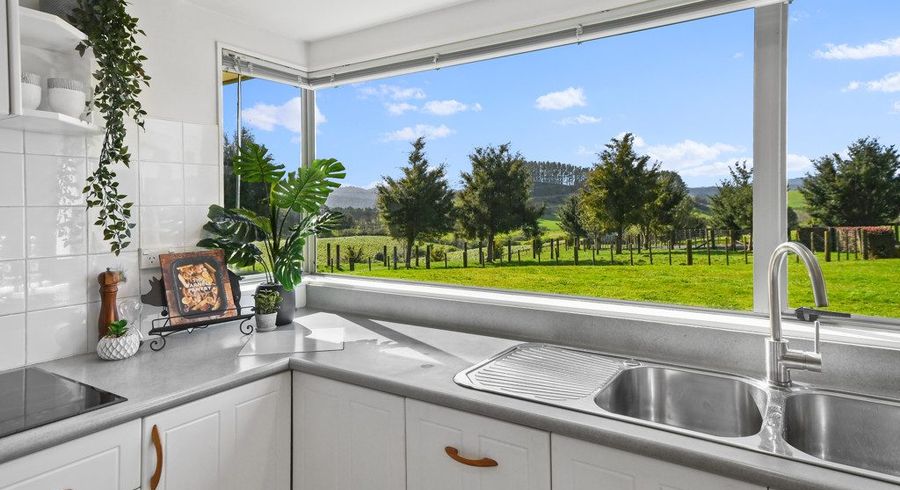  at 41 Downs Road, Papakura